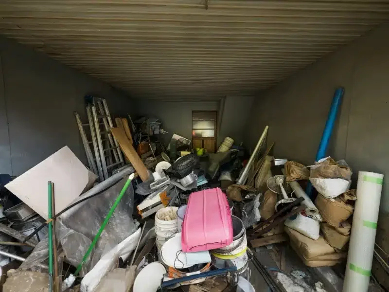 Service de débarras objets de votre cave à Lausanne et canton de vaud