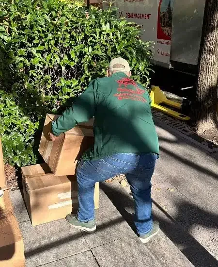 Camion de déménageur à Lausanne DMD-Transport pour déménagement d’appartement rapide et professionnel