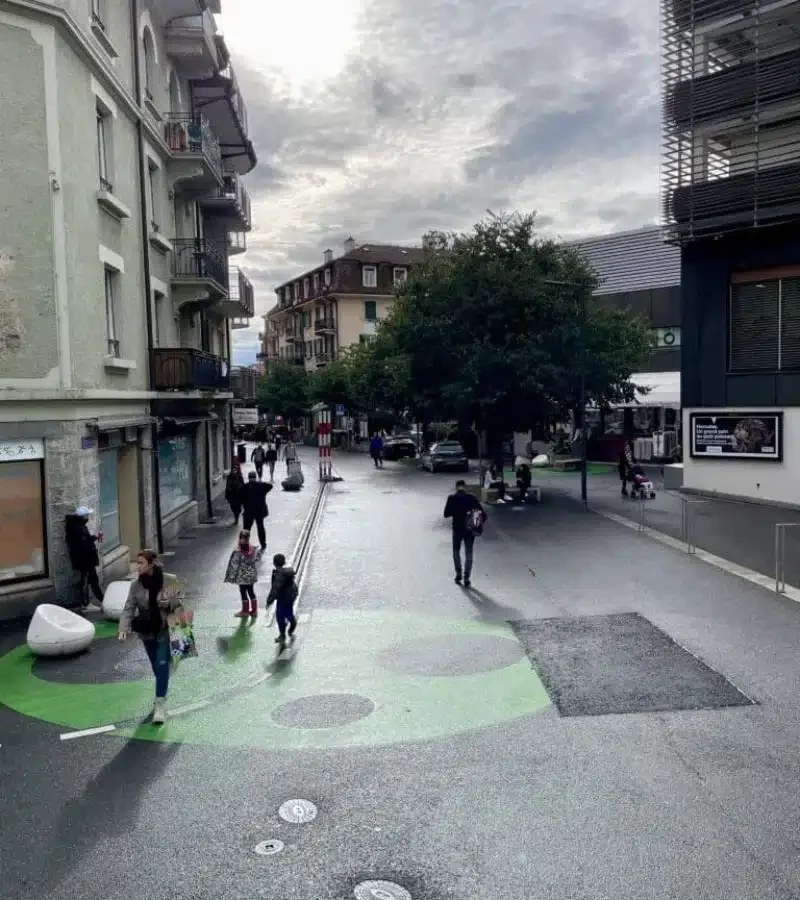 Rue piétonne du centre-ville de Renens, chef-lieu de l'Ouest lausannois